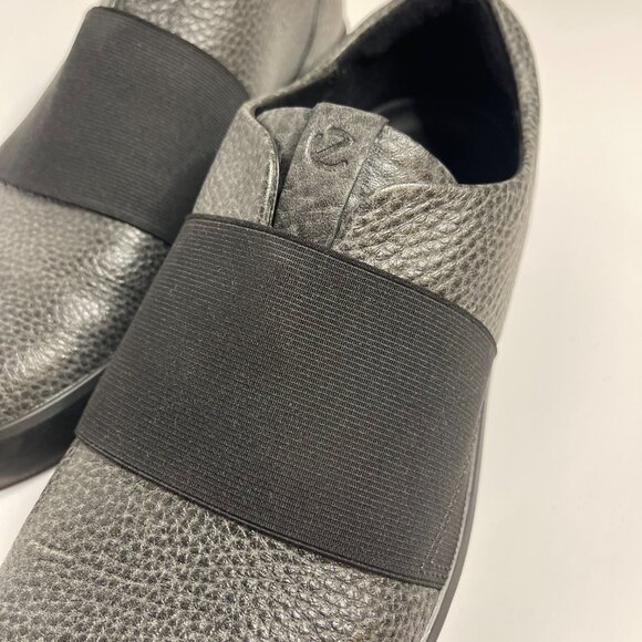 ECCO Soft 8 Band Women's Slip On Sneaker - Picture 2 of 9